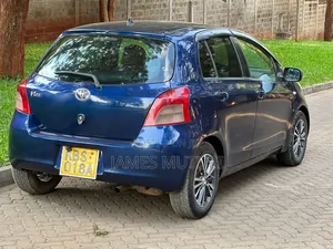 Toyota Vitz 2006 Blue
