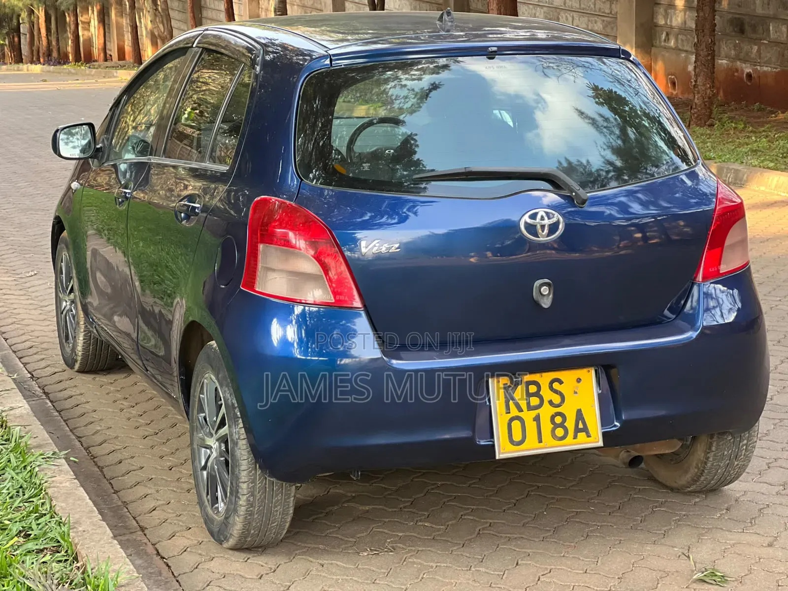 Toyota Vitz 2006 Blue