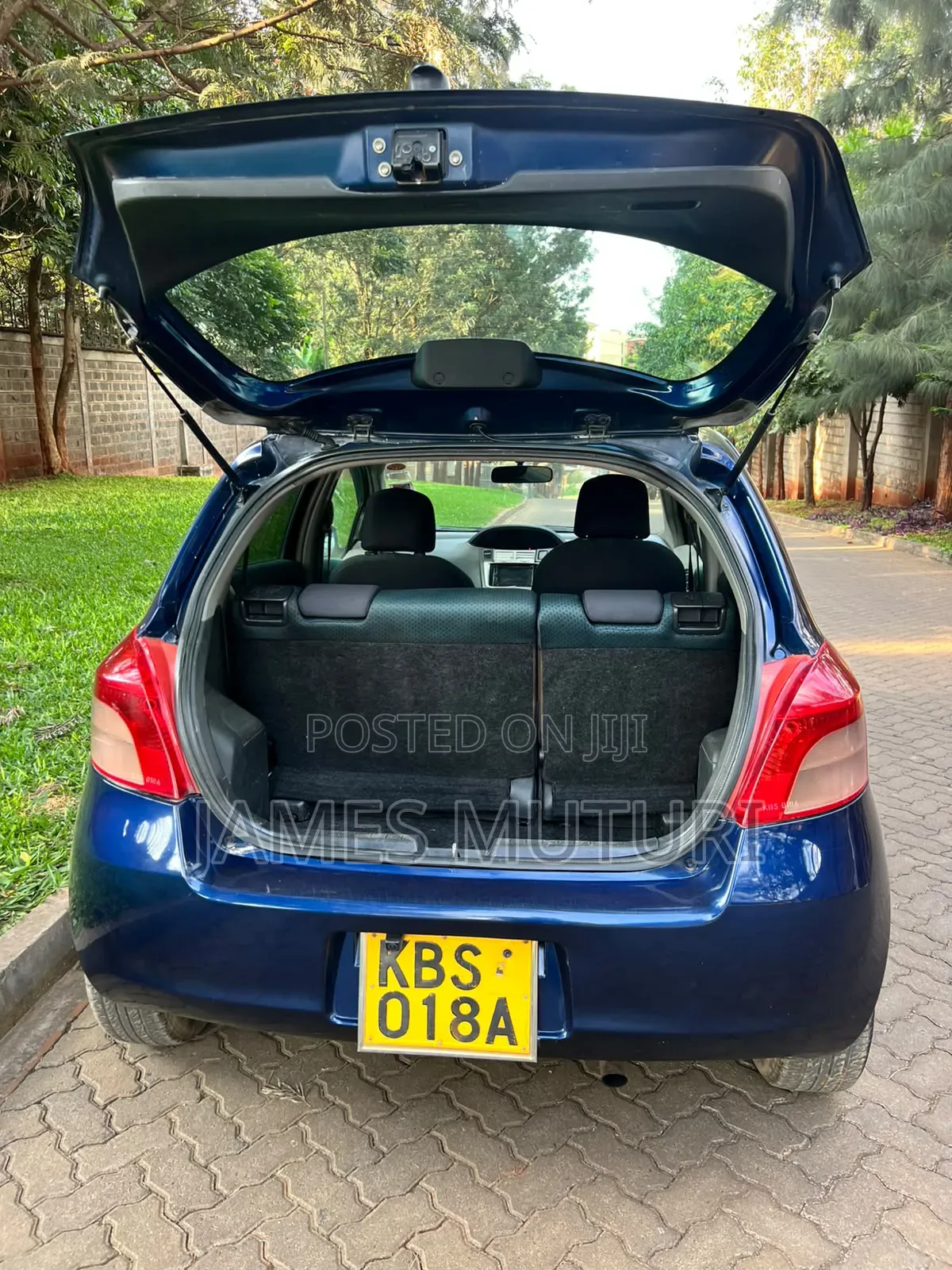 Toyota Vitz 2006 Blue