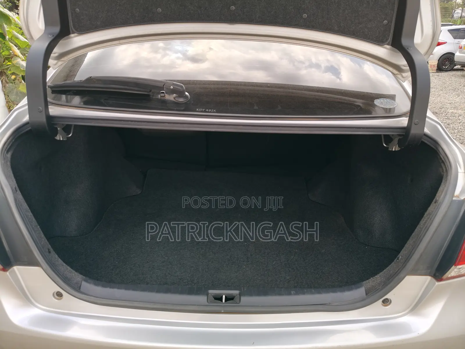 Toyota Premio 2017 Silver