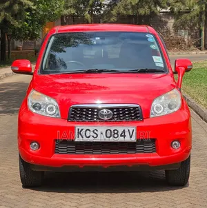 Toyota Rush 2011 Red