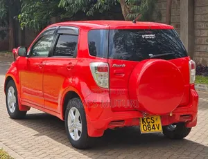 Toyota Rush 2011 Red