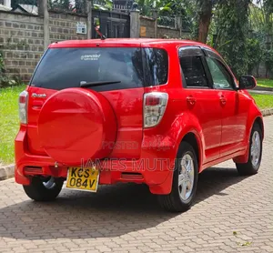 Toyota Rush 2011 Red