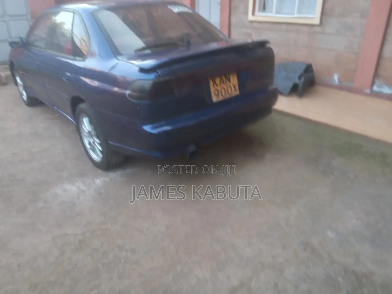 Subaru Legacy 2000 Blue