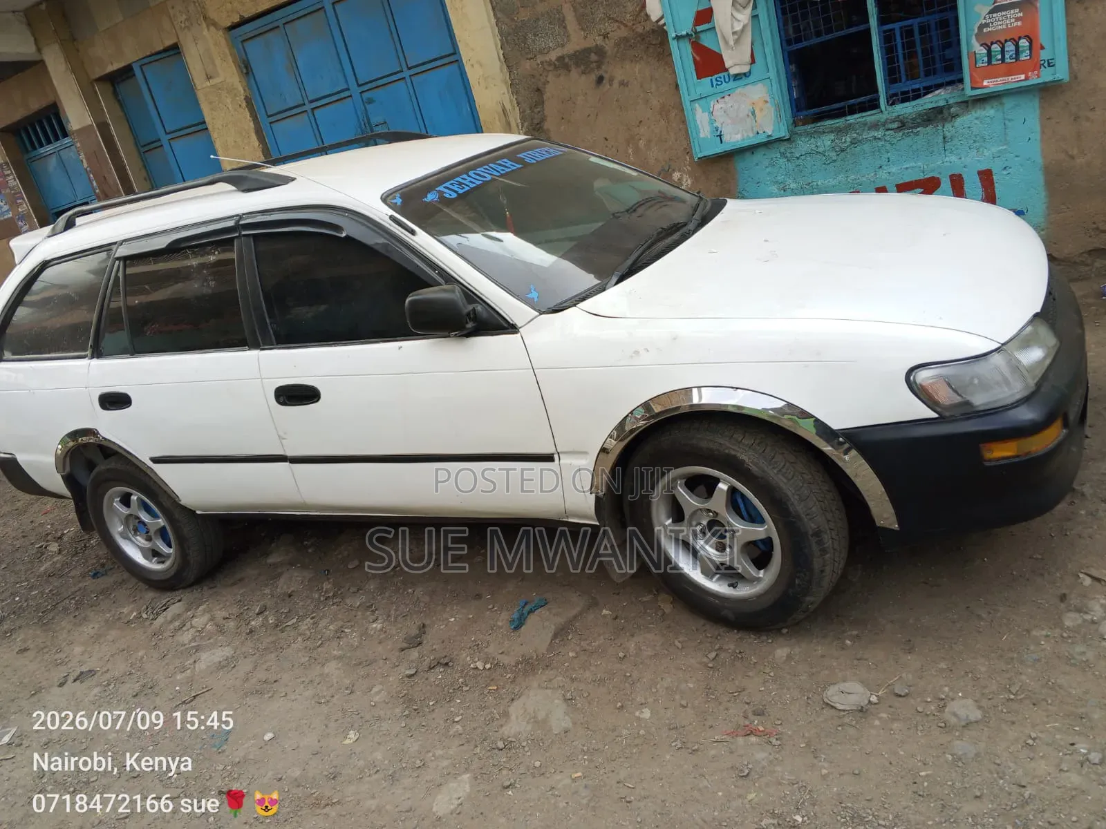 Toyota Corolla 2001 White