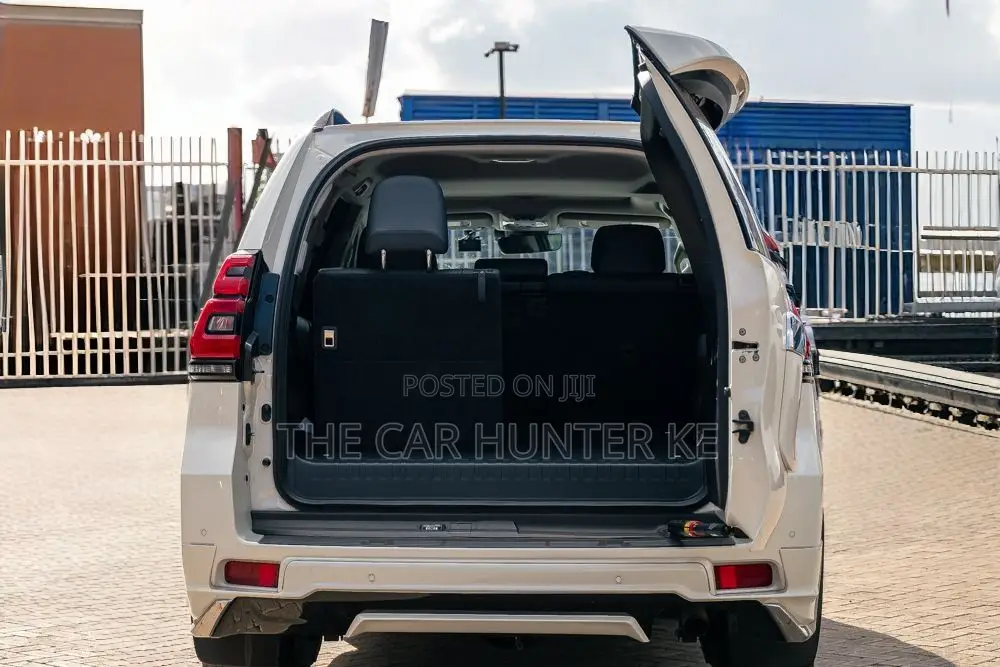 Toyota Land Cruiser Prado 2.8 2020 Pearl