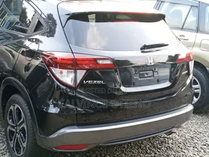 Honda Vezel 2018 Black