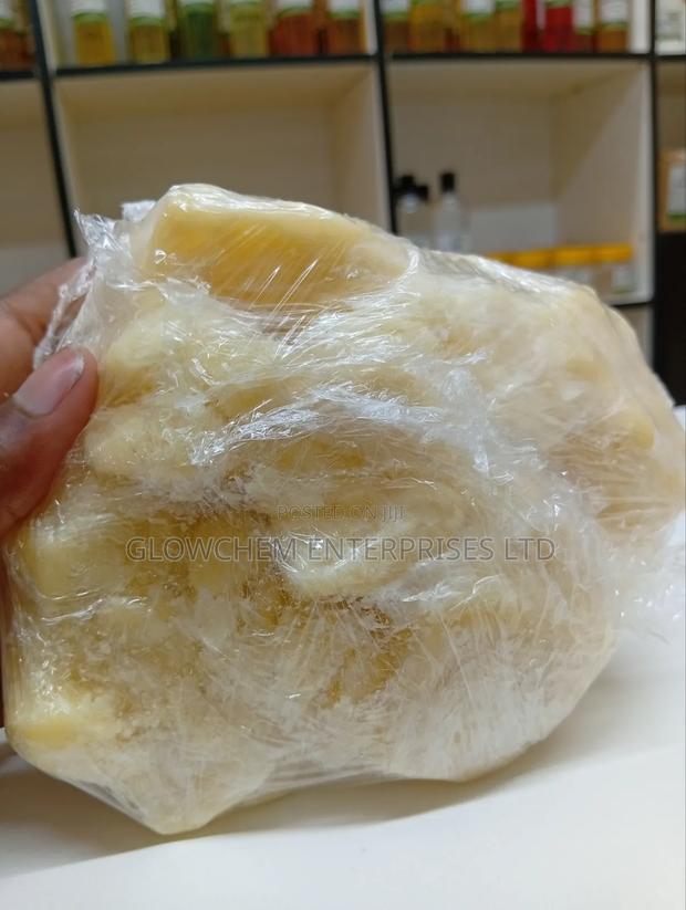 Raw Cocoa Butter - thumbnail 3