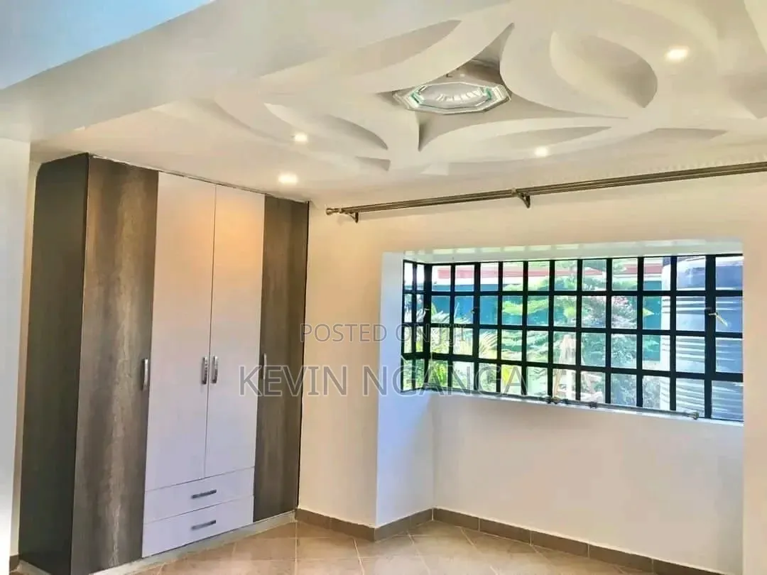 4bdrm Bungalow in Urithi Estate, Umoja for sale
