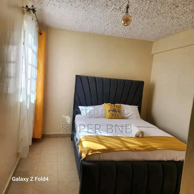 Two Bedroom Airbnb Business Unit With - thumbnail 4