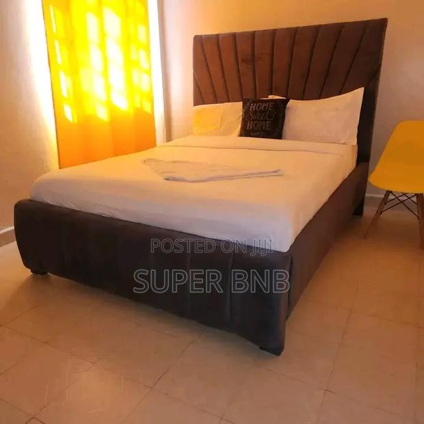 Two Bedroom Airbnb Business Unit With - thumbnail 5