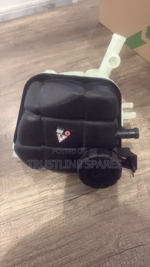Mercedes-Benz Coolant Expansion Tank / Coolant Reservoir