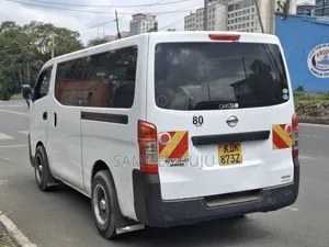 Nissan Caravan (Urvan) 2015 White