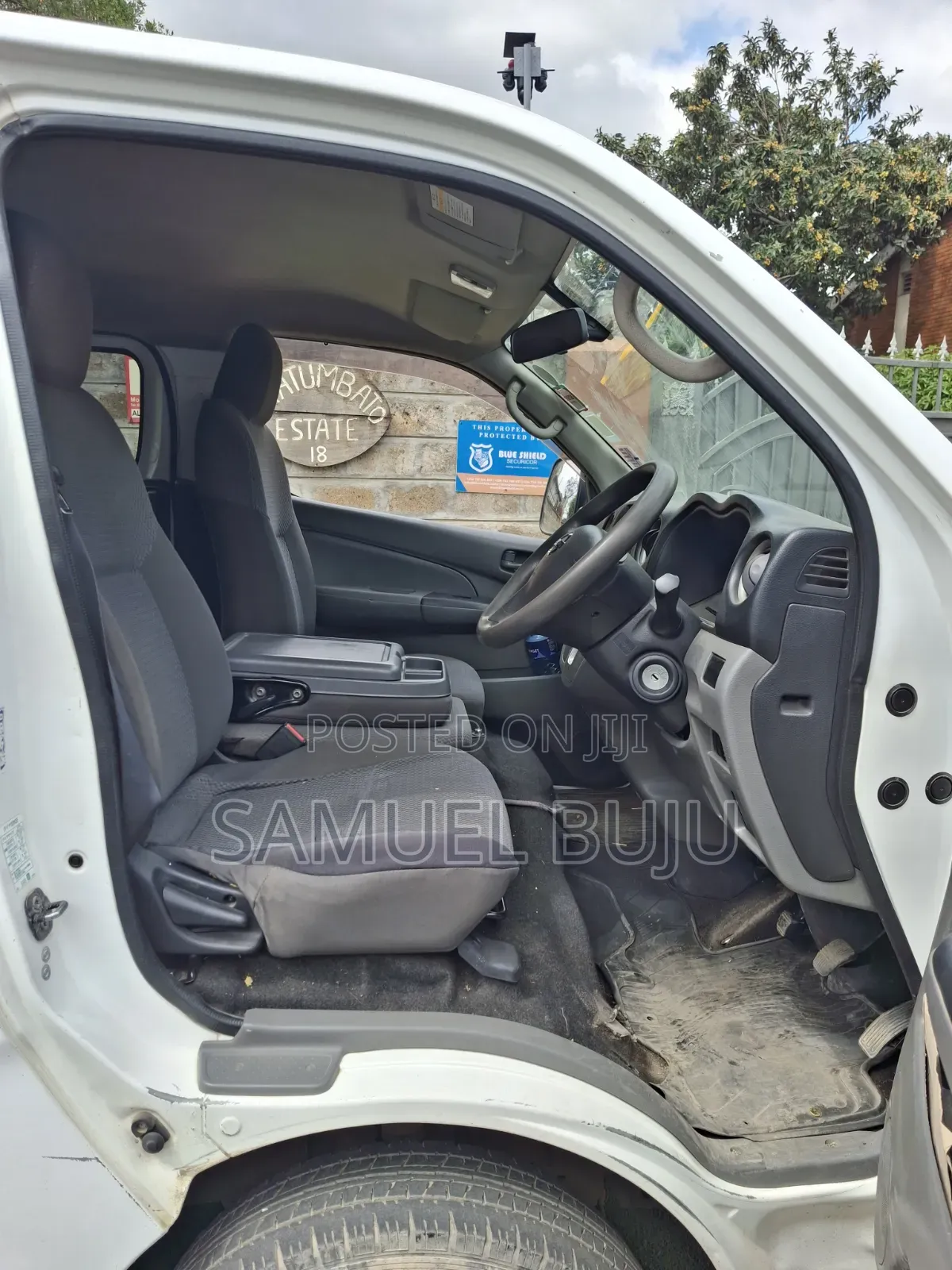 Nissan Caravan (Urvan) 2015 White