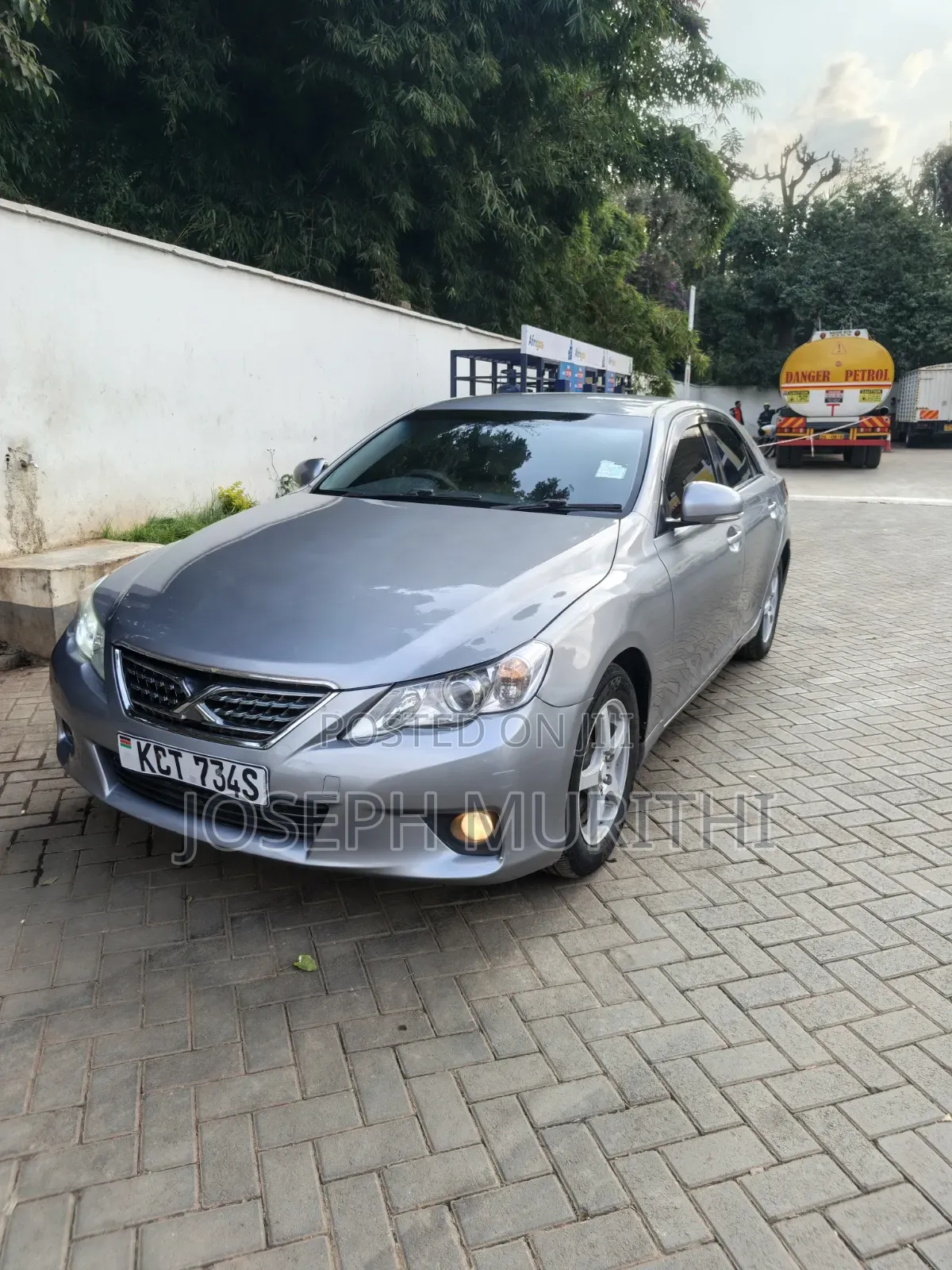 Toyota Mark X 2.5 AWD 2012 Gray