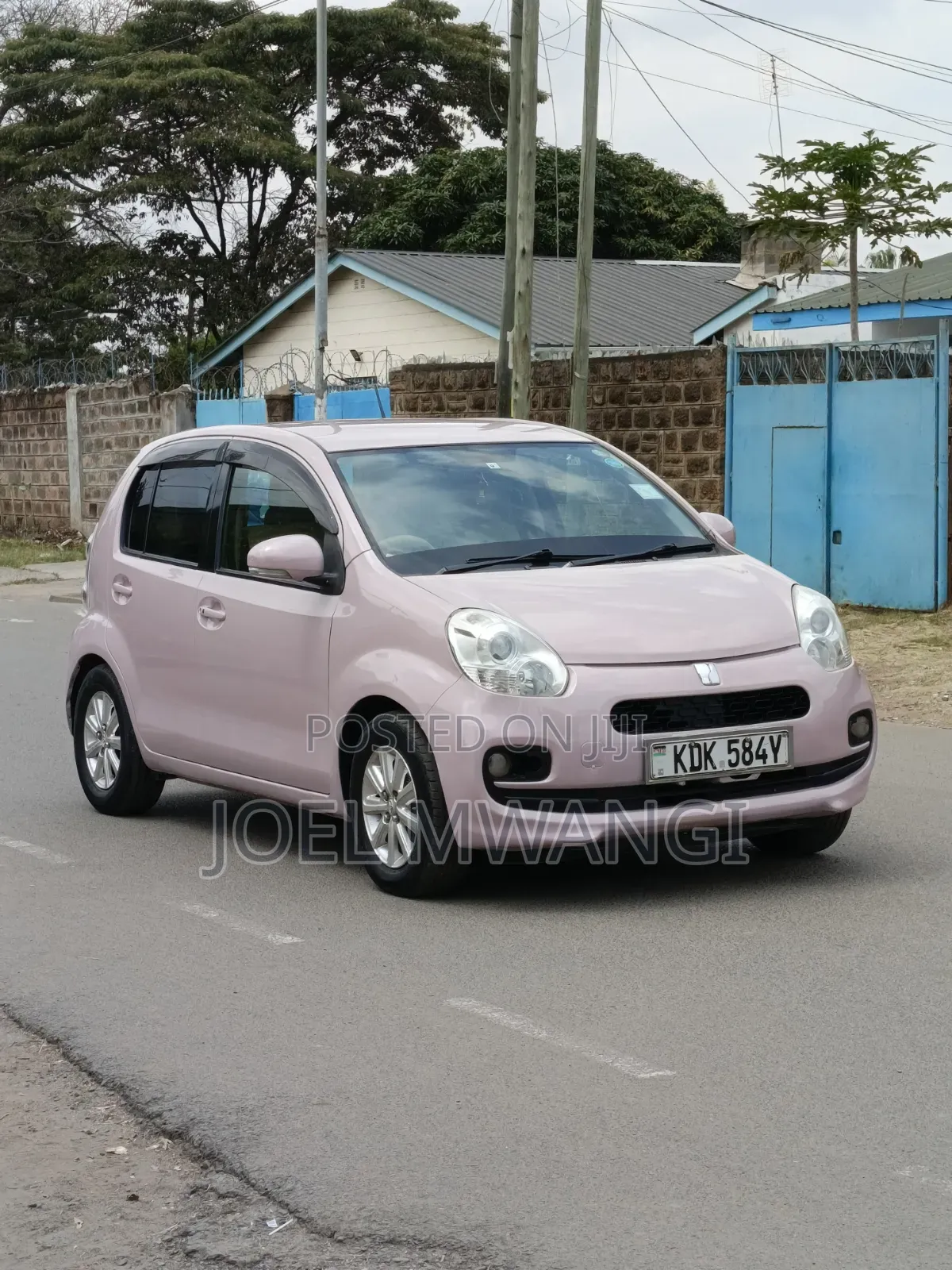 Toyota Passo 2015 Pink