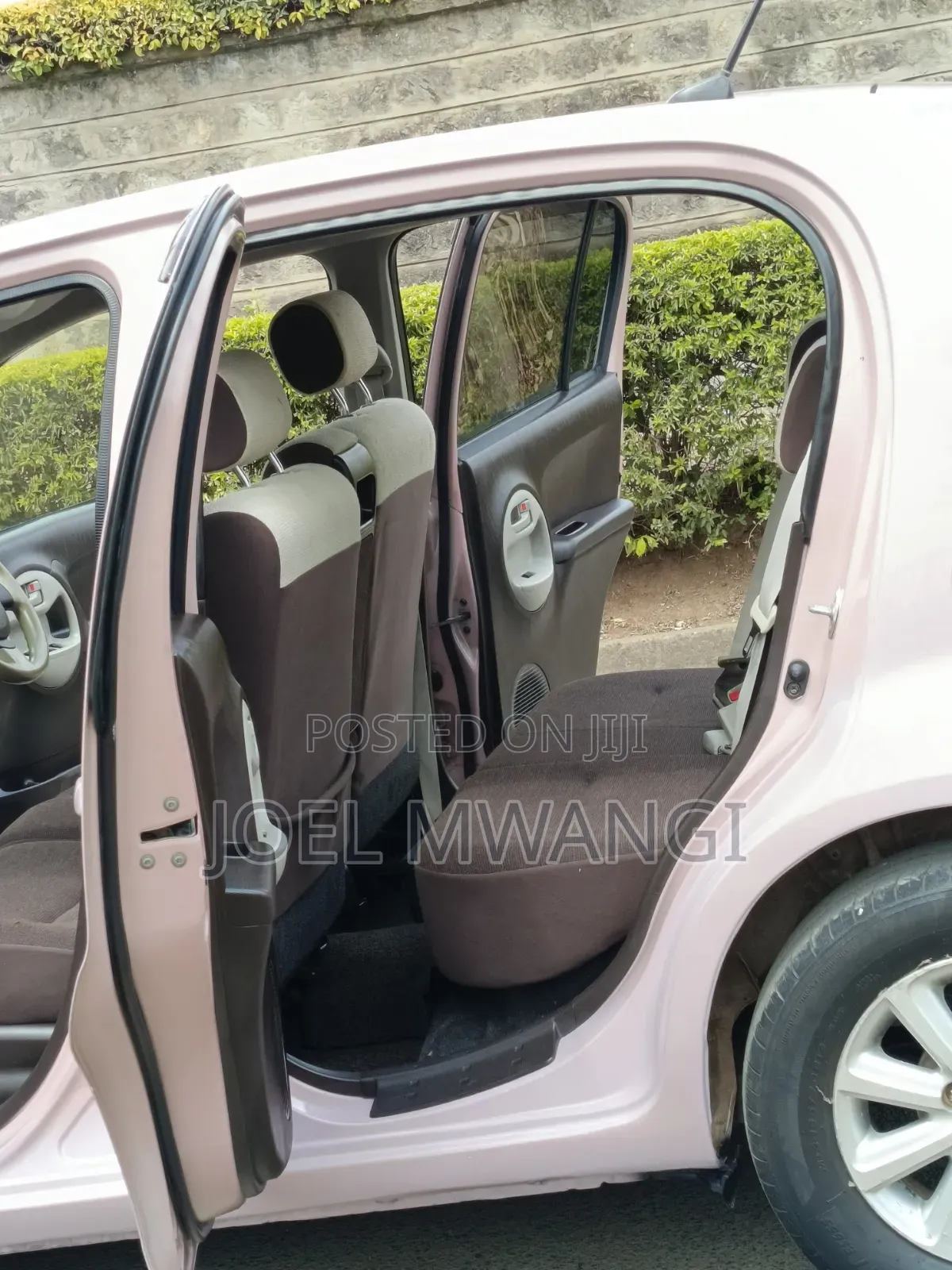Toyota Passo 2015 Pink