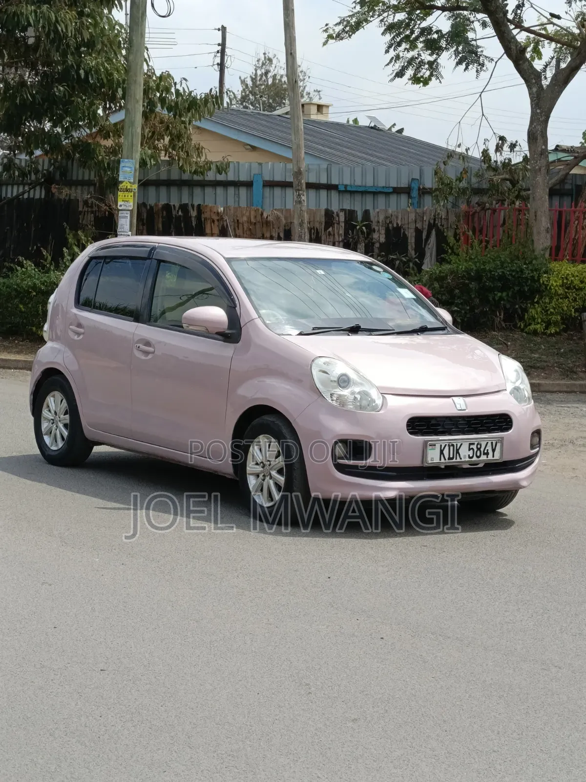 Toyota Passo 2015 Pink