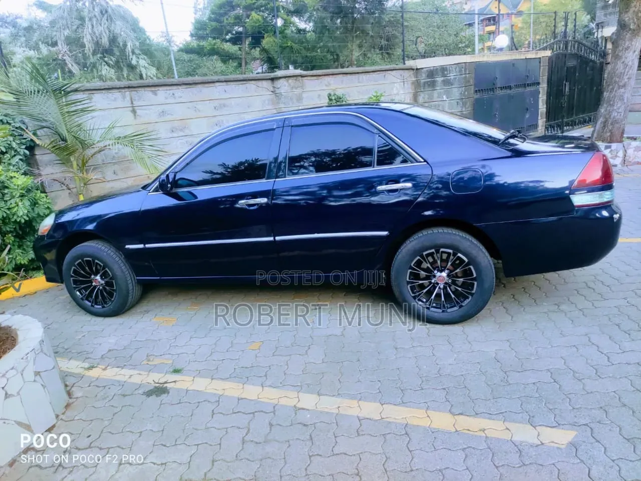 Toyota Mark II 2004 Black
