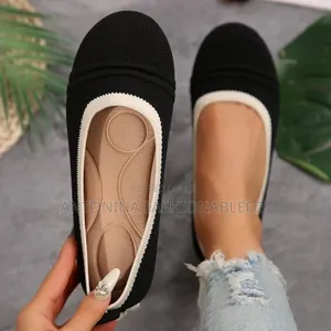 Ladies Comfortable Flat Shoes