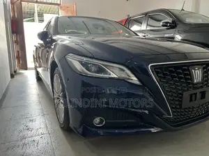 Toyota Crown 2019 Blue