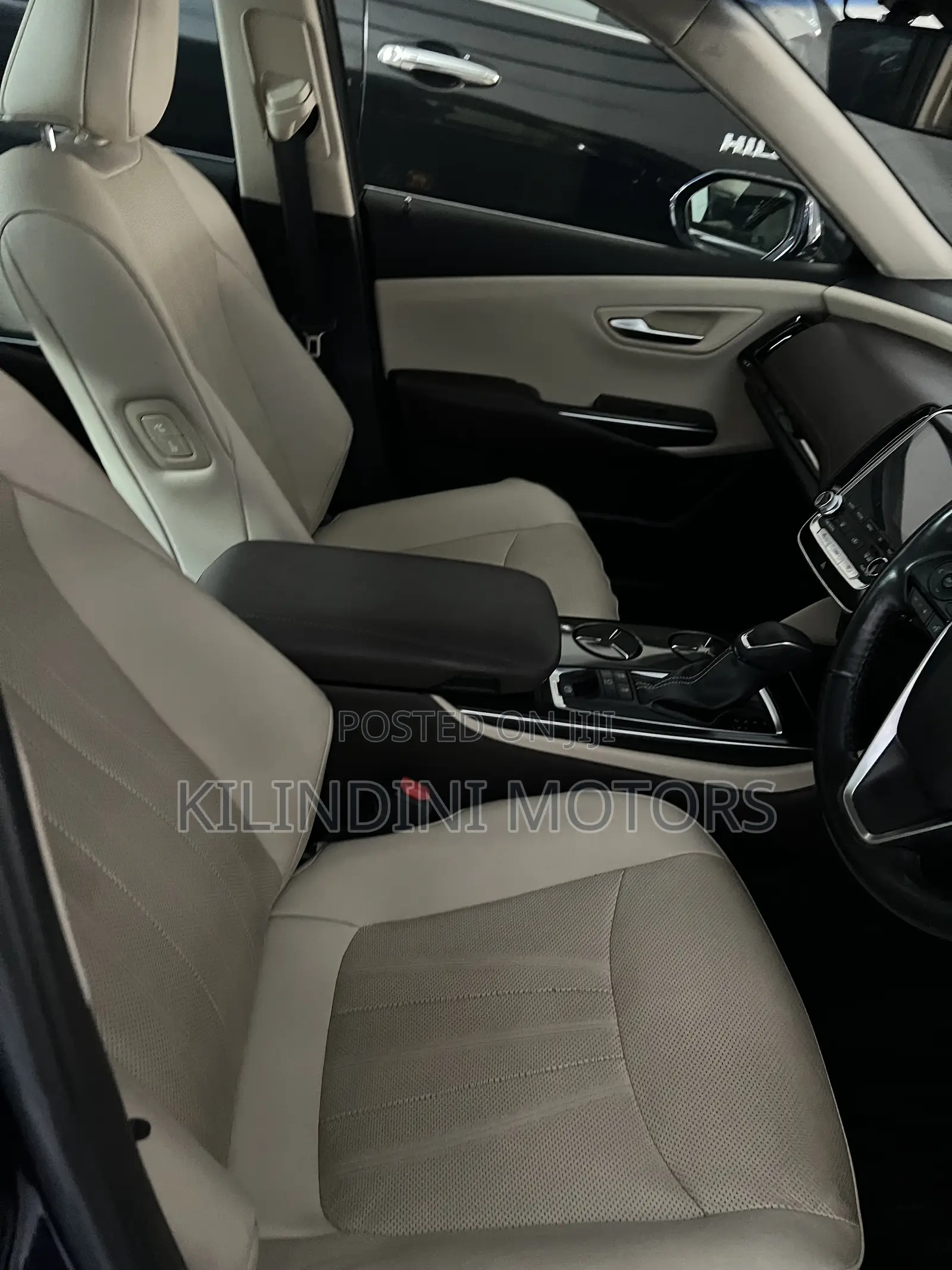 Toyota Crown 2019 Blue