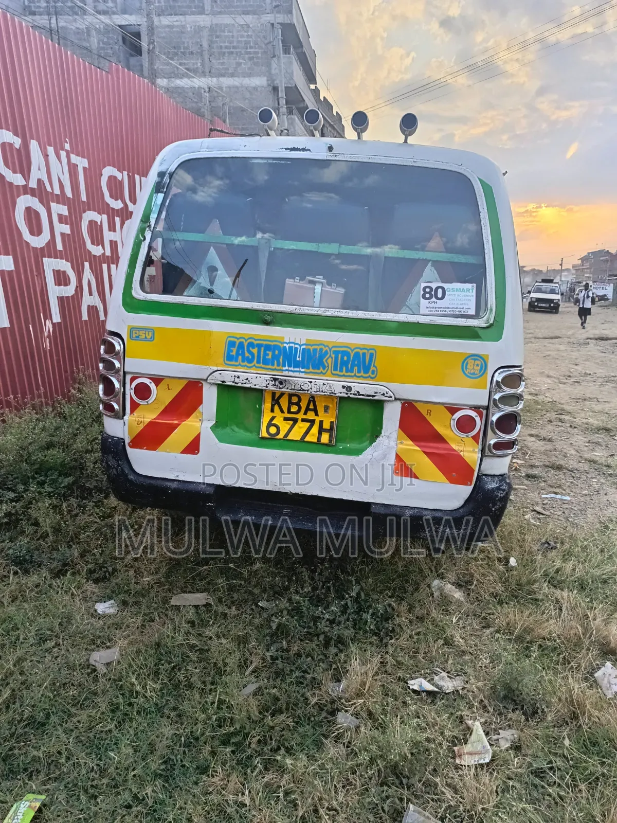 Toyota HiAce 2007 White