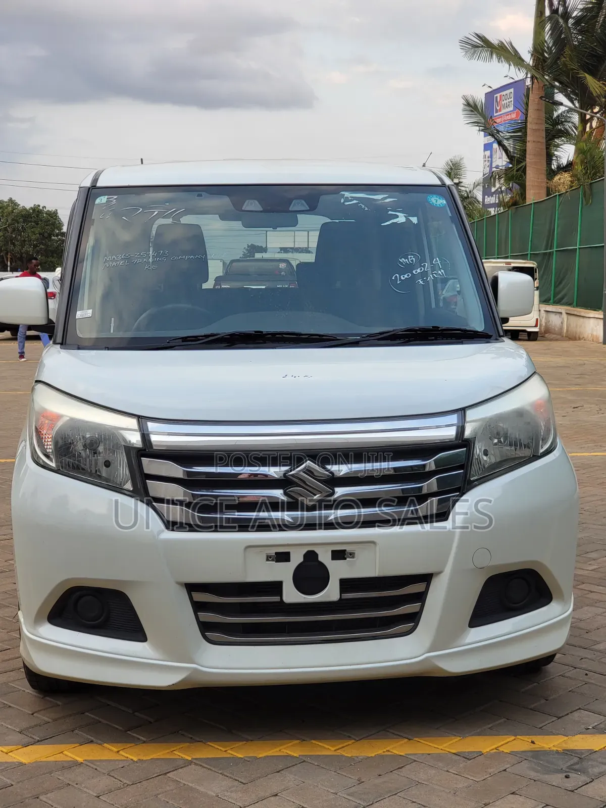 Suzuki Solio 2019 White
