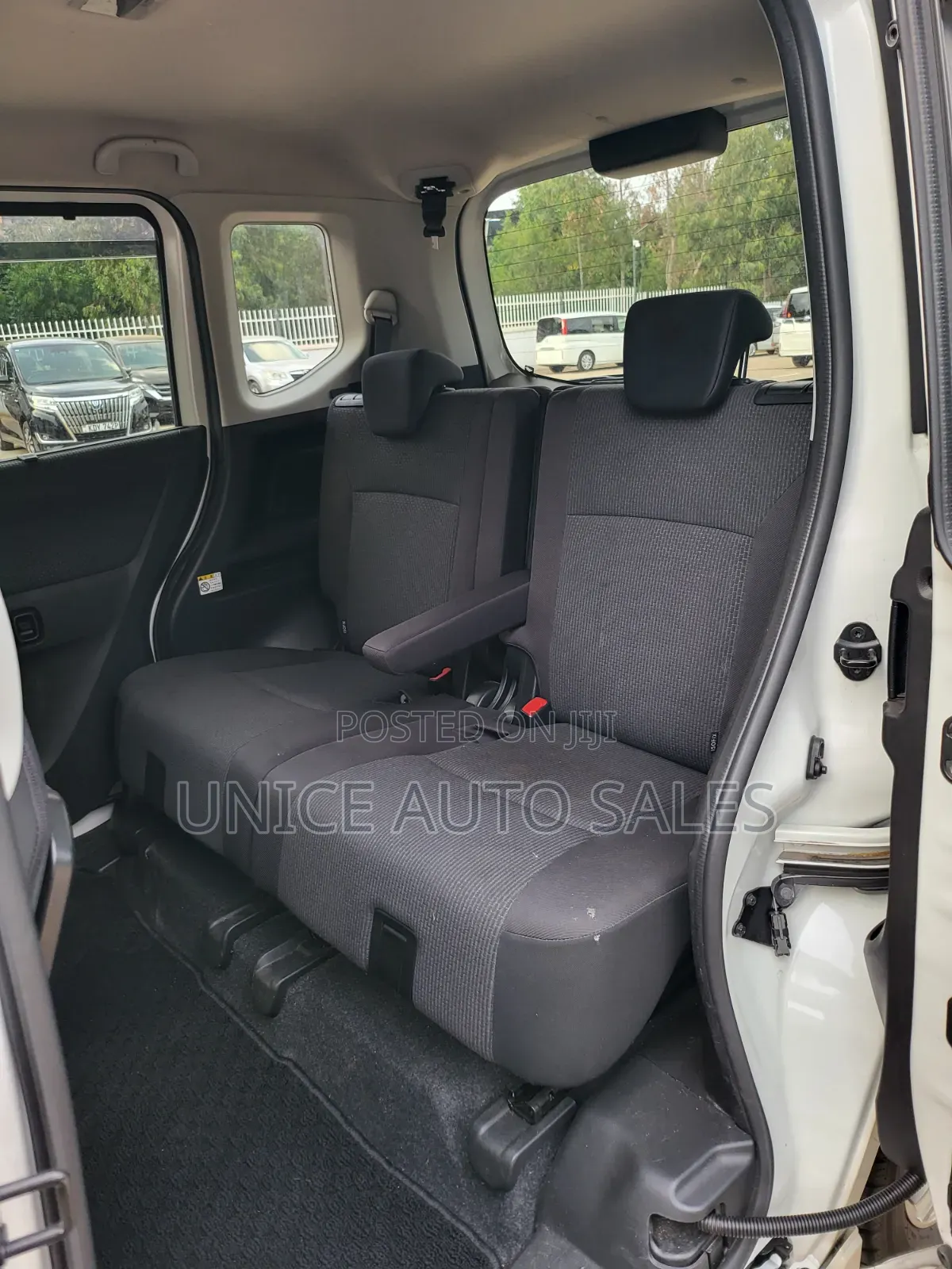 Suzuki Solio 2019 White