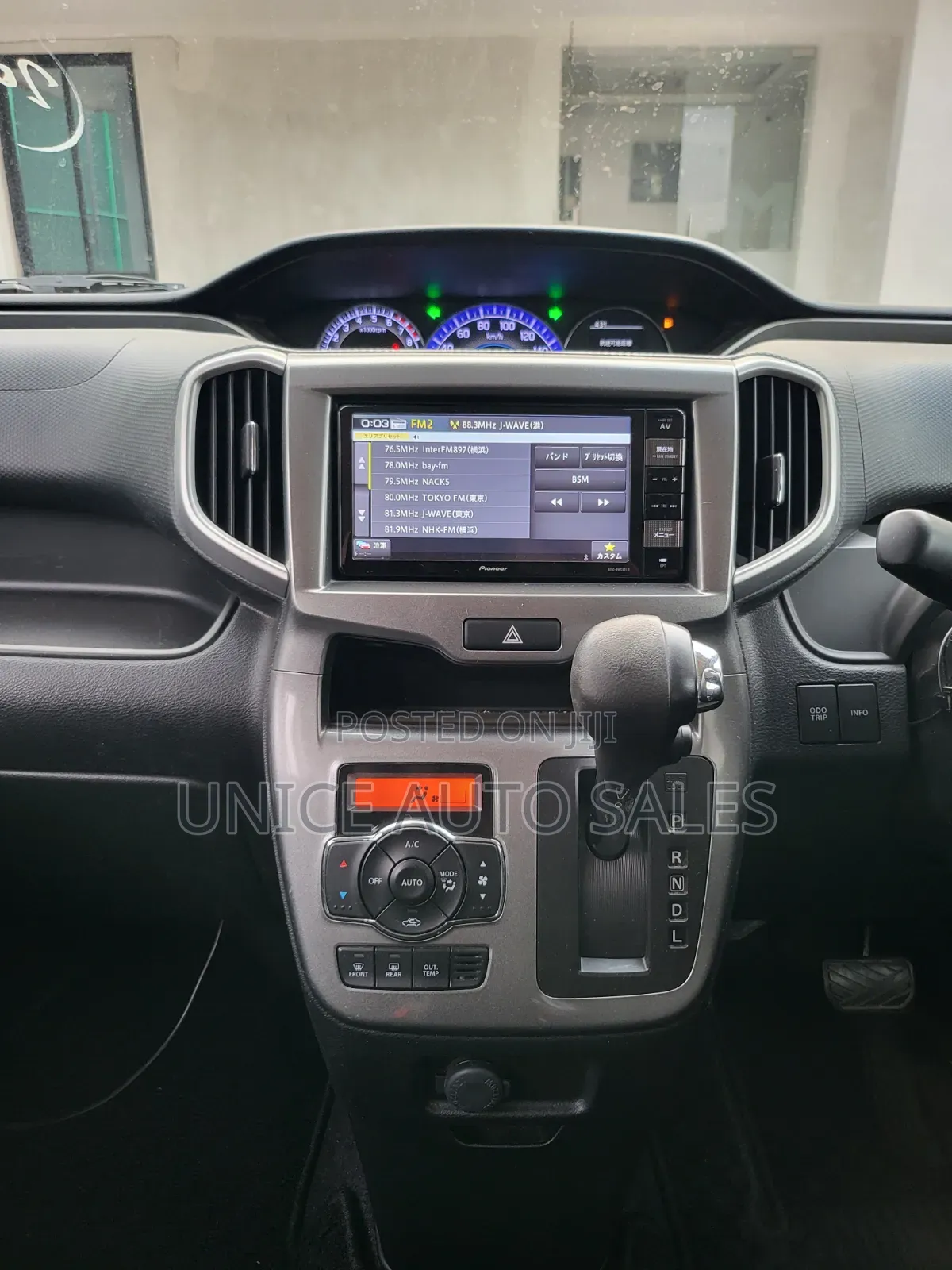 Suzuki Solio 2019 White