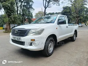 Toyota Hilux 2014 White