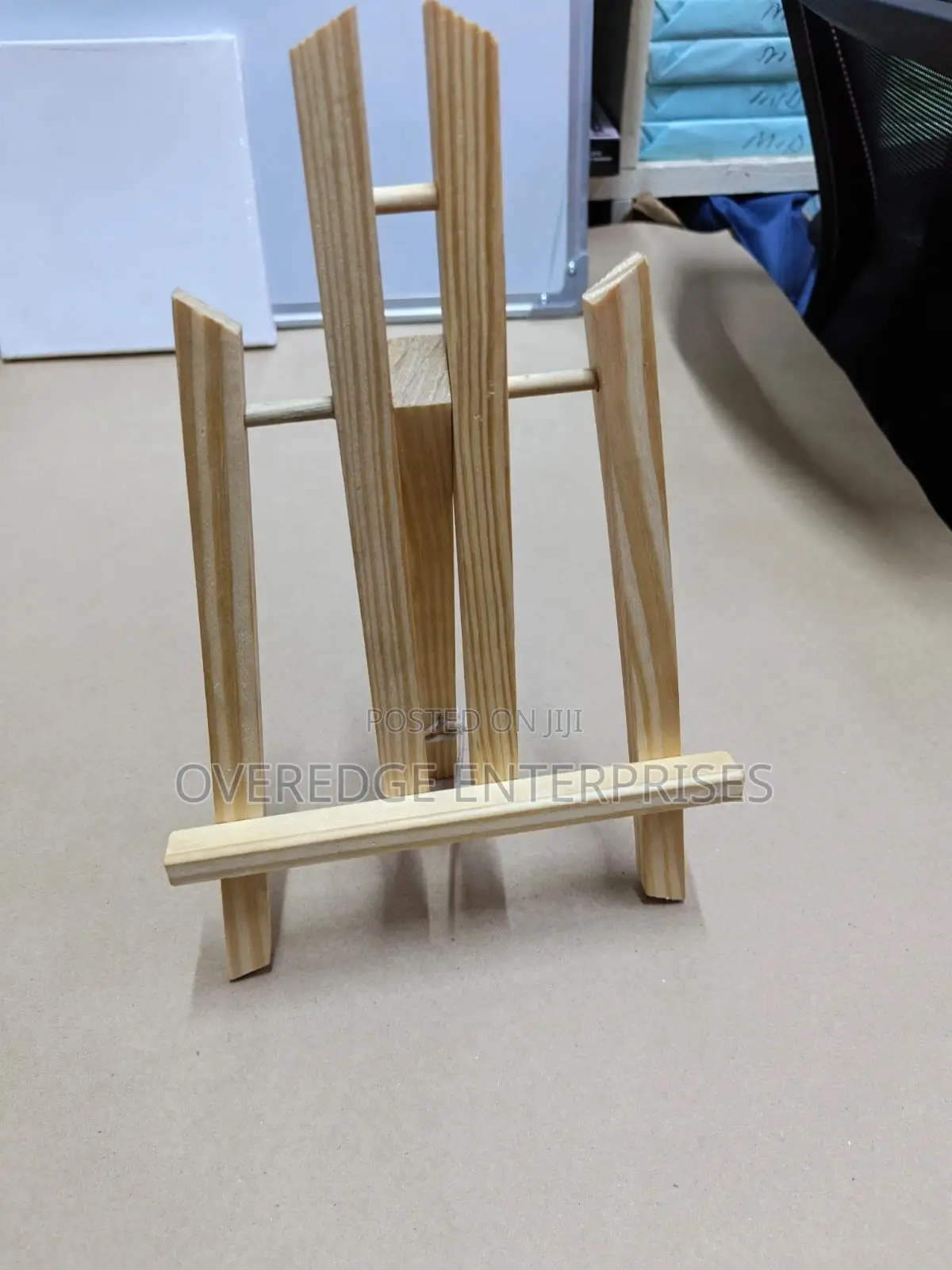 Easel Stand for Drawing Arts