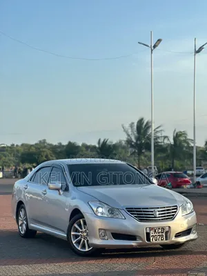 Toyota Crown 2009 Silver
