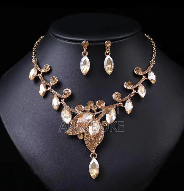 Exquisite Crystal Matching Jewellery Sets Necklace Earrings
