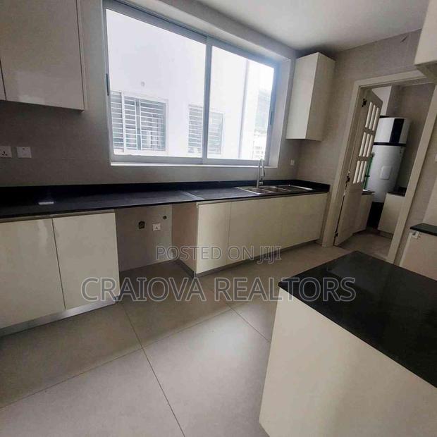 4bdrm Duplex in Spring Valley for rent - thumbnail 7