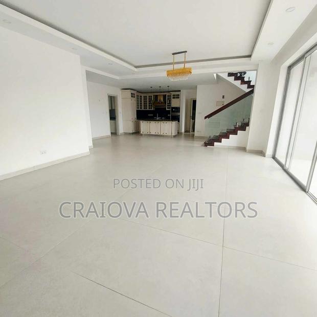 4bdrm Duplex in Spring Valley for rent - thumbnail 5