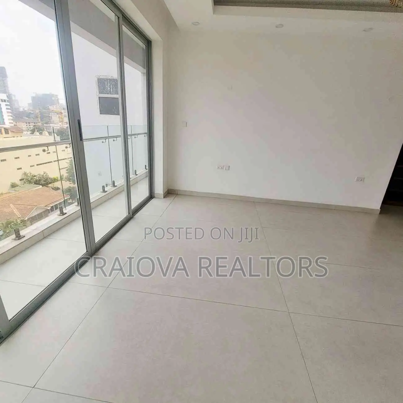 4bdrm Duplex in Spring Valley for rent