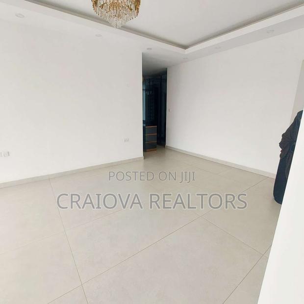 4bdrm Duplex in Spring Valley for rent - thumbnail 11