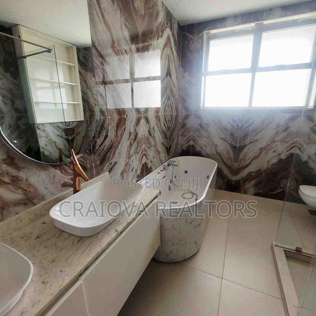 4bdrm Duplex in Spring Valley for rent - thumbnail 14
