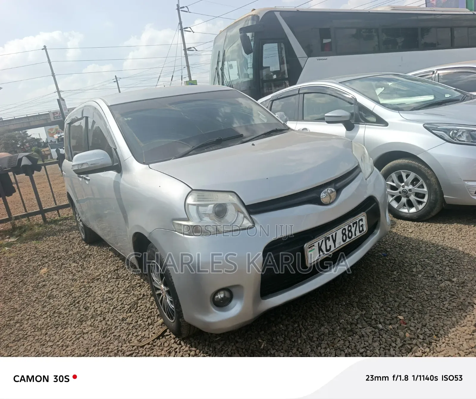 Toyota Sienta 2013 Silver
