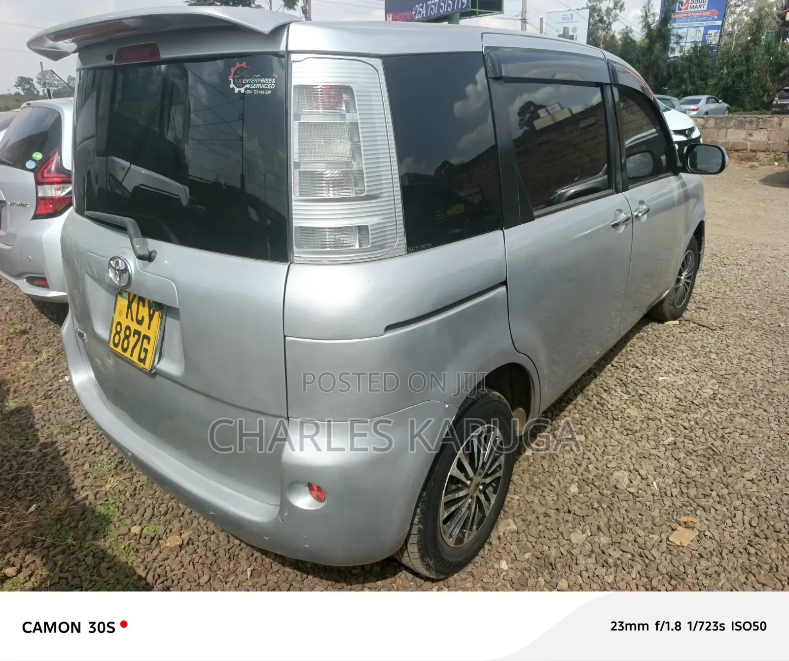 Toyota Sienta 2013 Silver