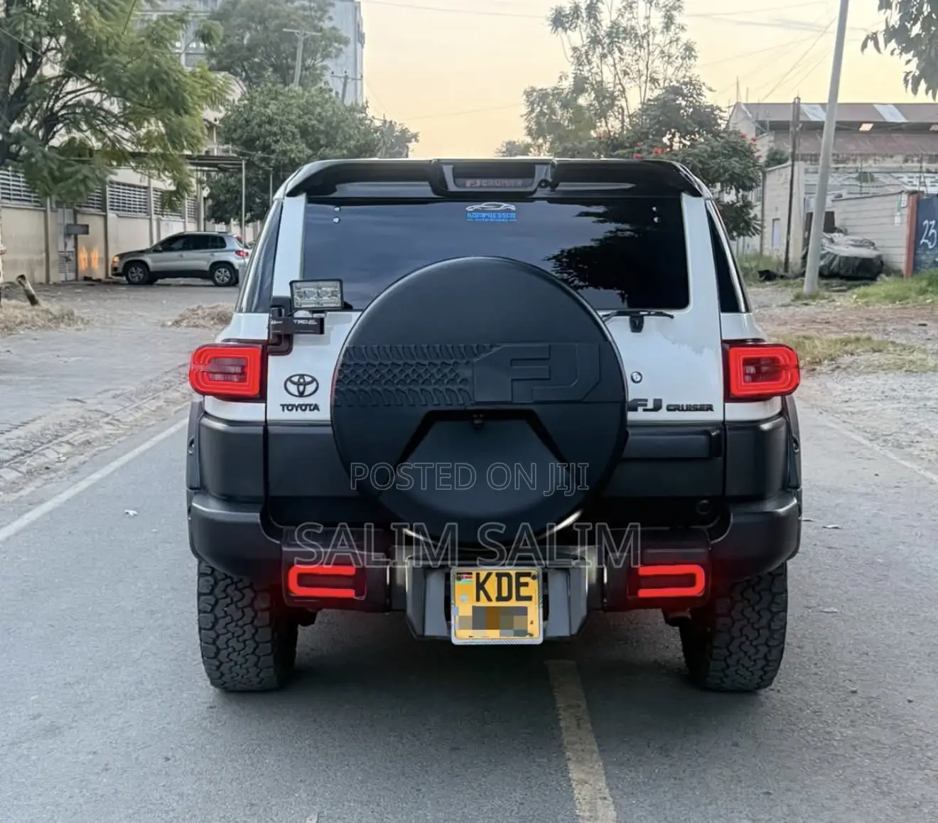 Toyota FJ Cruiser 2014 White