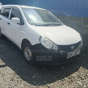 Nissan Advan 2014 White