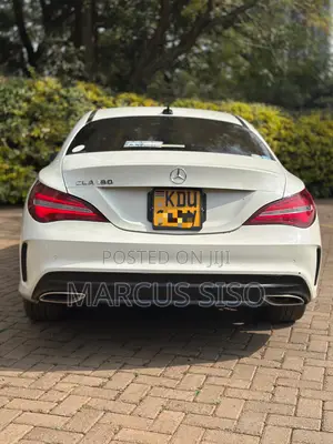 Mercedes-Benz CLA-Class CLA 180 Sedan 2018 White