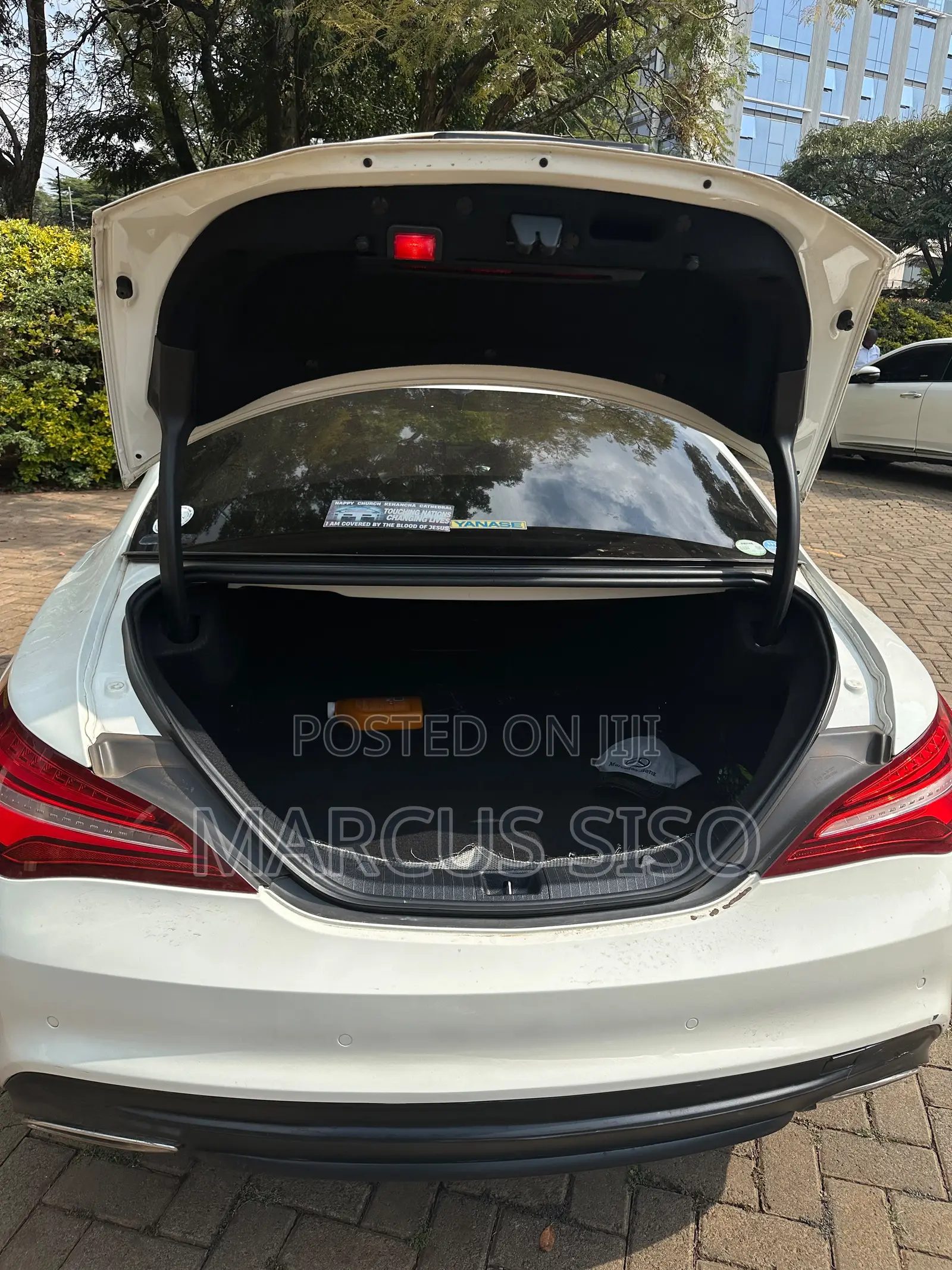 Mercedes-Benz CLA-Class CLA 180 Sedan 2018 White