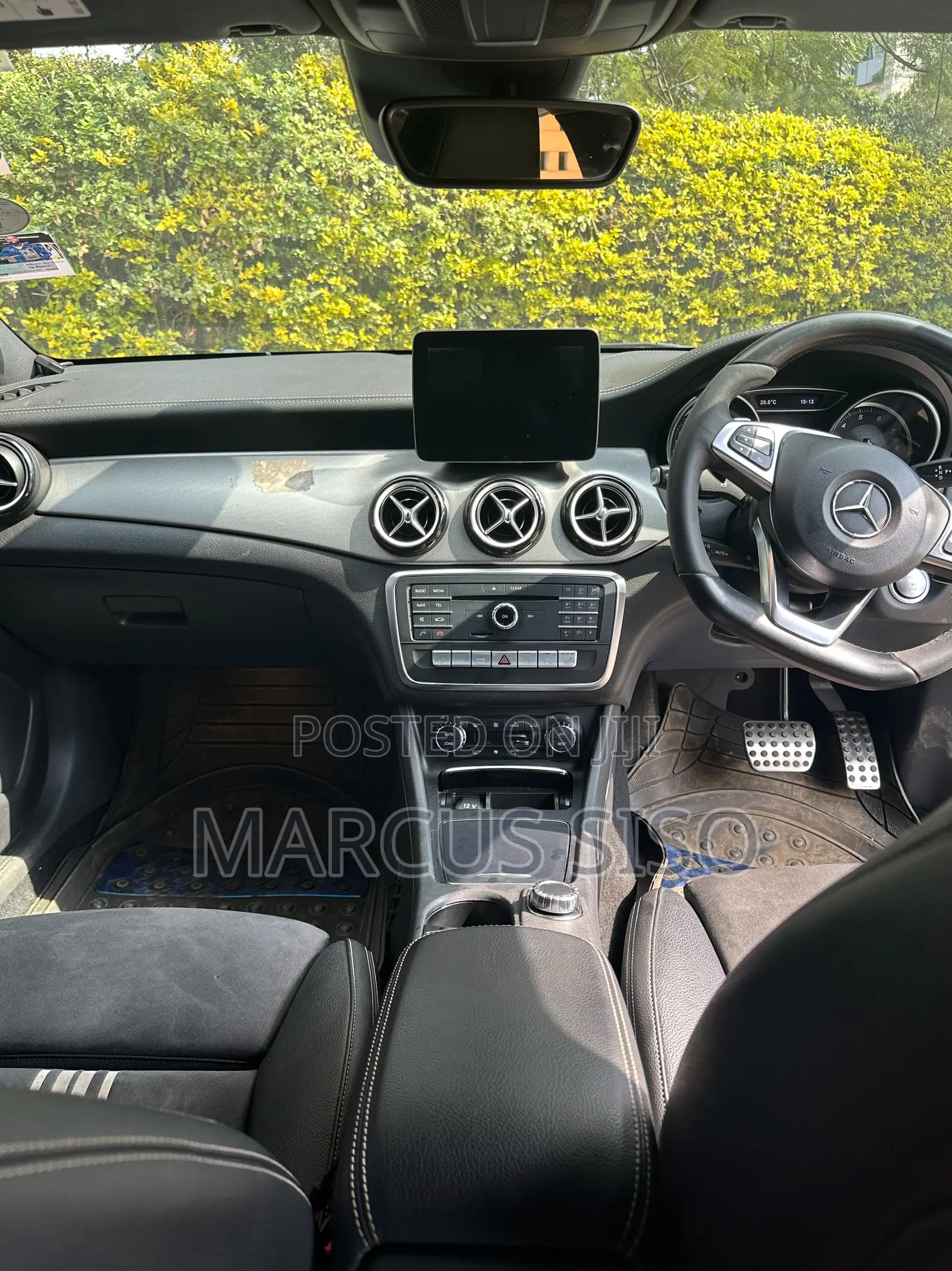 Mercedes-Benz CLA-Class CLA 180 Sedan 2018 White