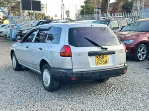 Nissan Advan 2003 Silver