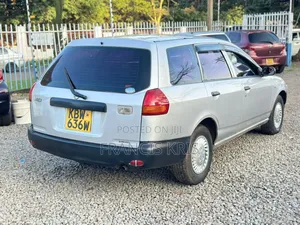 Nissan Advan 2003 Silver