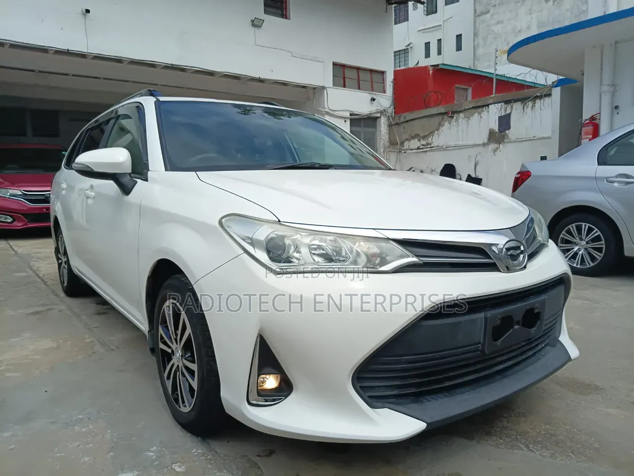 Toyota Corolla Fielder 2019 White
