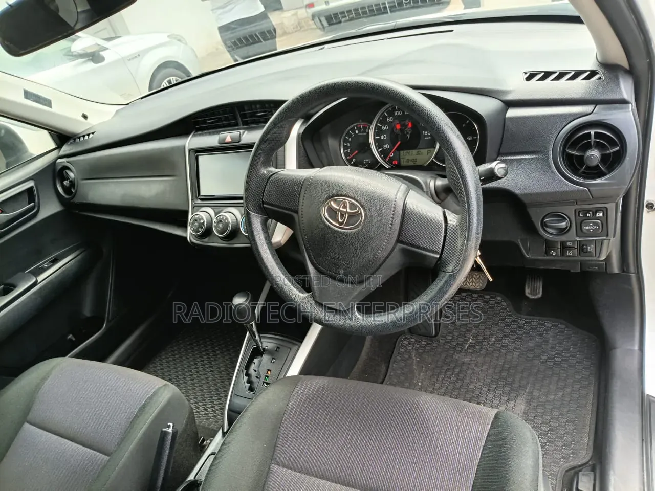 Toyota Corolla Fielder 2019 White